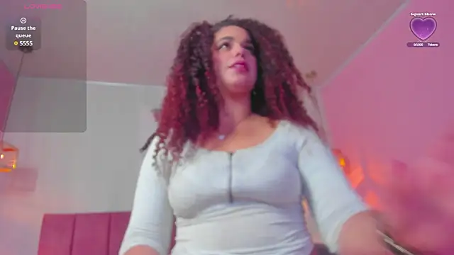 Snapshot of ninna_curly chatting on February 25, 8:03 am ninna curly online show from February 25, 8:03 am