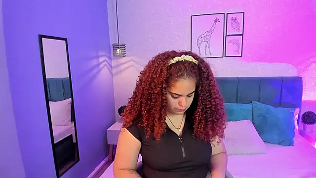 Snapshot of ninna_curly chatting on October 13, 9:48 pm ninna curly online show from October 13, 9:48 pm