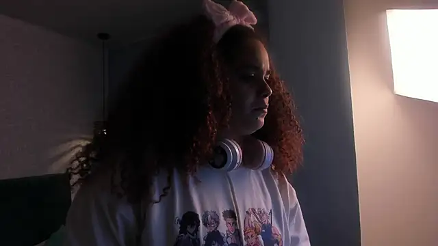 Snapshot of ninna_curly chatting on October 15, 3:50 am ninna curly online show from October 15, 3:50 am