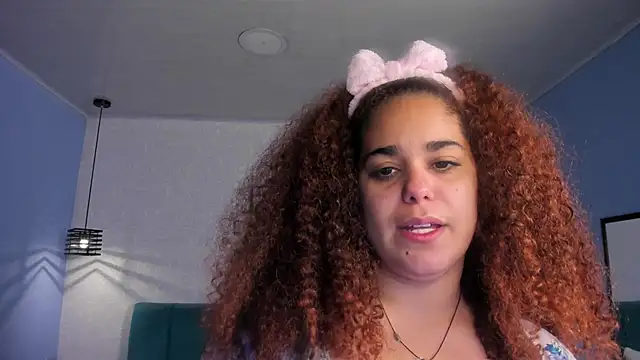 Snapshot of ninna_curly chatting on October 16, 5:30 am ninna curly online show from October 16, 5:30 am
