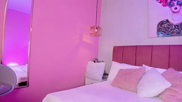 ninna curly online show from February 5, 5:56 am