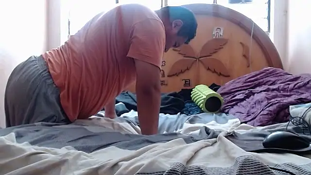 nakedlima online show from January 6, 7:06 pm