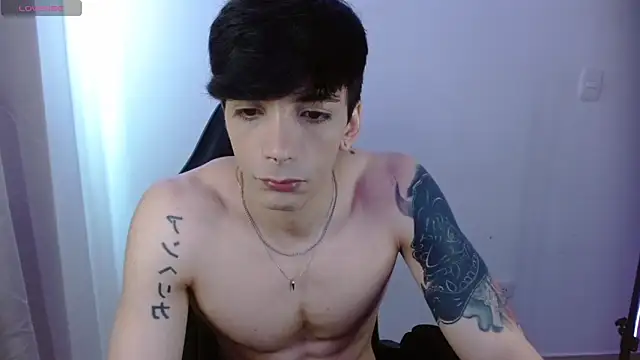 H3ll B0I online show from February 14, 4:37 pm