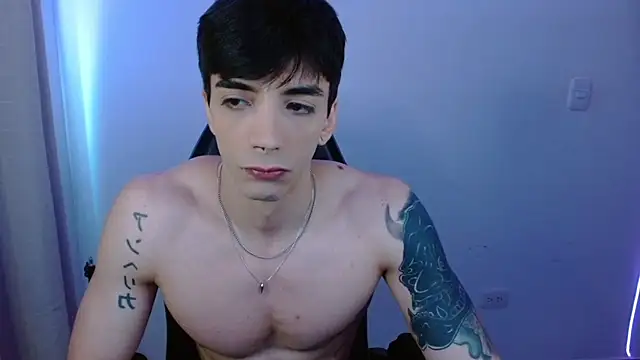 H3ll B0I online show from February 28, 4:52 pm