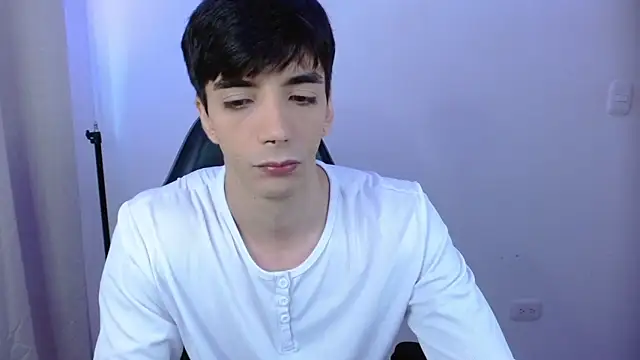 H3ll B0I online show from March 13, 5:30 pm