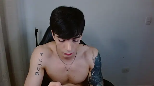 H3ll B0I online show from March 17, 8:34 pm