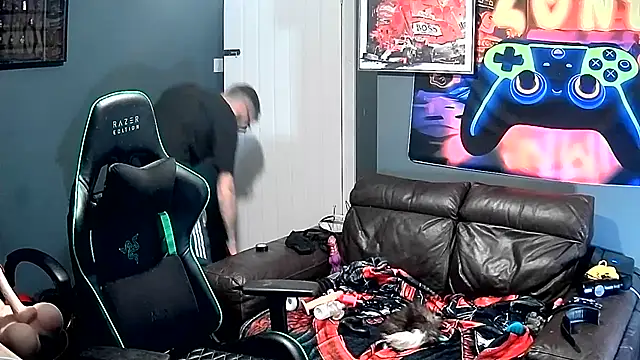 HuffedAdvocate online show from November 18, 7:07 pm