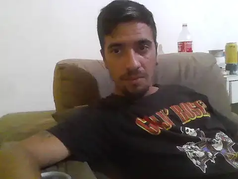 Snapshot of thallespessoa chatting on January 8, 11:40 pm thallespessoa online show from January 8, 11:40 pm