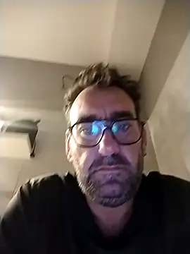 Snapshot of Hardasanut chatting on October 16, 5:08 am Hardasanut online show from October 16, 5:08 am