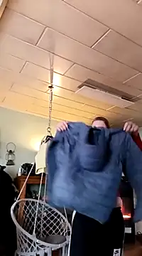 Snapshot of Astrid-Gilbert chatting on February 20, 10:59 am Astrid-Gilbert online show from February 20, 10:59 am