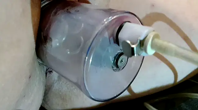 Snapshot of Astrid-Gilbert chatting on February 23, 3:56 am Astrid-Gilbert online show from February 23, 3:56 am