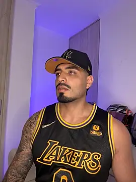 Snapshot of LeandroRusso chatting on November 3, 11:15 pm LeandroRusso online show from November 3, 11:15 pm