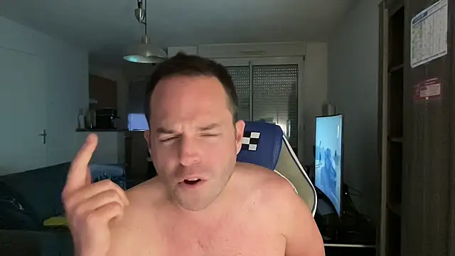 Funnyjul31 online show from March 16, 6:23 pm