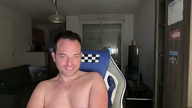 Funnyjul31 online show from March 22, 6:25 pm