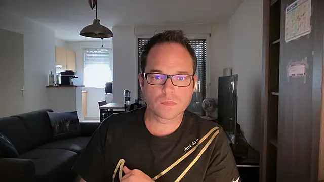 Funnyjul31 online show from October 5, 1:20 pm