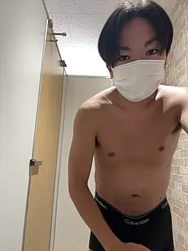 Snapshot of RUKI042 chatting on October 15, 12:44 am RUKI042 online show from October 15, 12:44 am