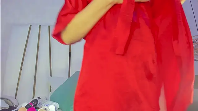 Snapshot of violet_gray_ chatting on October 31, 10:05 am violet gray online show from October 31, 10:05 am