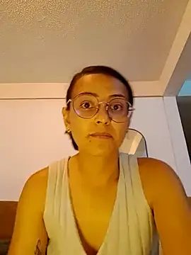 Snapshot of bri_ali chatting on February 5, 11:06 pm bri ali online show from February 5, 11:06 pm