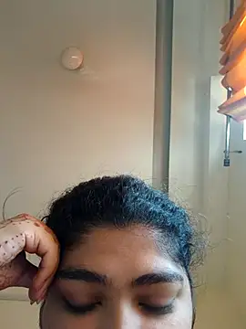 Snapshot of naina78910 chatting on February 18, 9:43 am naina78910 online show from February 18, 9:43 am