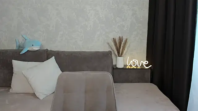 Snapshot of MelisaHart chatting on February 14, 6:56 am MelisaHart online show from February 14, 6:56 am