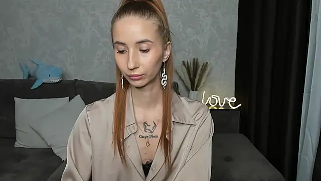 Snapshot of MelisaHart chatting on March 5, 3:29 pm MelisaHart online show from March 5, 3:29 pm