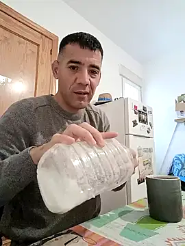 Snapshot of juanignacioargentino chatting on January 27, 9:44 am juanignacioargentino online show from January 27, 9:44 am