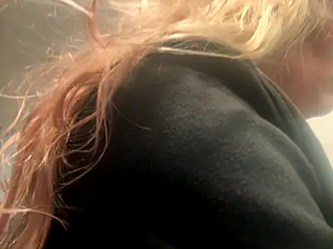 kcmo1010 online show from November 25, 6:24 am