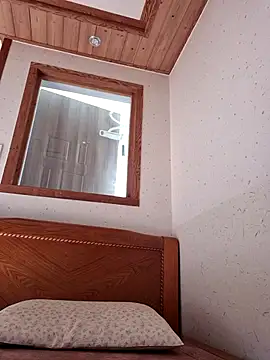 Tyyyggjju online show from November 15, 5:38 am