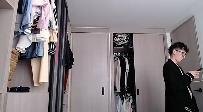 miketwink online show from March 19, 10:09 pm