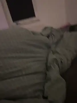 Snapshot of Mo_2003 chatting on February 26, 10:20 pm Mo 2003 online show from February 26, 10:20 pm