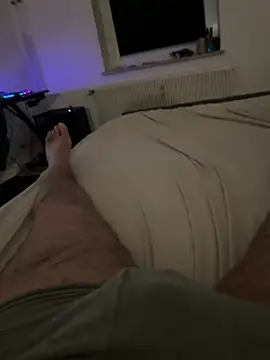 Snapshot of Mo_2003 chatting on March 9, 10:08 pm Mo 2003 online show from March 9, 10:08 pm