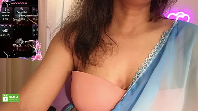 Snapshot of MISS_MYRA chatting on April 22, 3:20 am MISS MYRA online show from April 22, 3:20 am