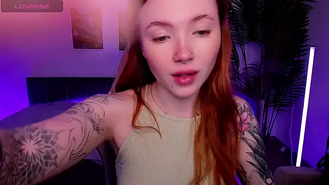 Maya Light online show from October 1, 2:06 am