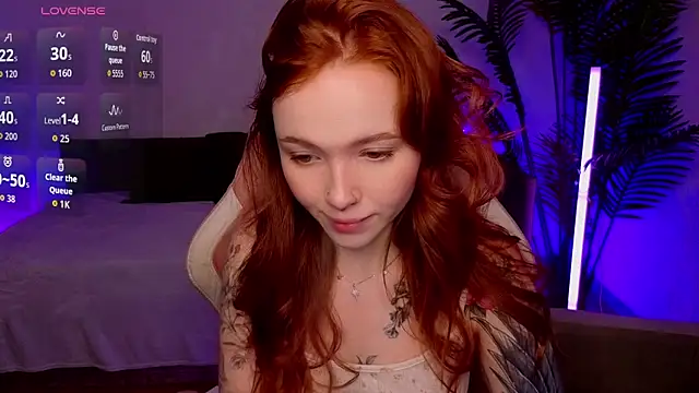 Maya Light online show from March 7, 1:35 am