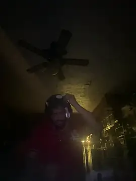 B3-Dindles online show from April 15, 7:15 am