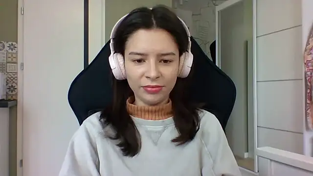 Snapshot of LariceSexy chatting on February 9, 1:15 pm LariceSexy online show from February 9, 1:15 pm