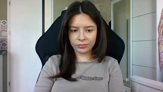 Snapshot of LariceSexy chatting on March 1, 1:24 pm LariceSexy online show from March 1, 1:24 pm