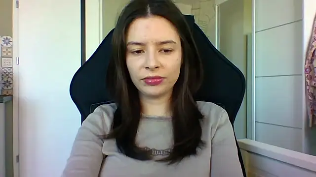 Snapshot of LariceSexy chatting on March 4, 1:06 pm LariceSexy online show from March 4, 1:06 pm