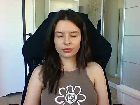 Snapshot of LariceSexy chatting on April 1, 1:41 pm LariceSexy online show from April 1, 1:41 pm