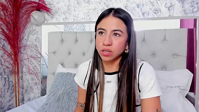 Snapshot of Ariana_greenblat chatting on February 11, 5:07 pm Ariana greenblat online show from February 11, 5:07 pm