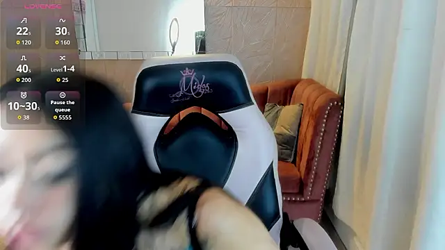 miss isabella m online show from February 7, 1:04 pm