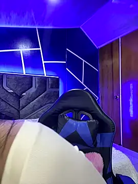 Melody rousse  online show from October 10, 7:02 pm