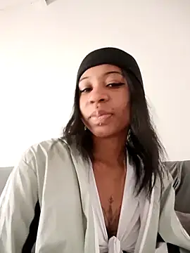 Zaira Rose  online show from February 15, 3:09 pm