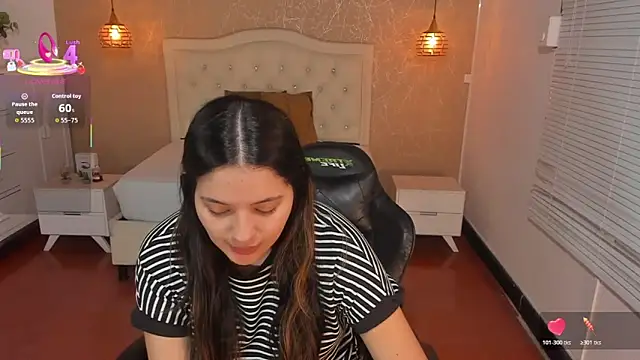 Snapshot of Hadley_ chatting on December 21, 4:58 pm Hadley online show from December 21, 4:58 pm