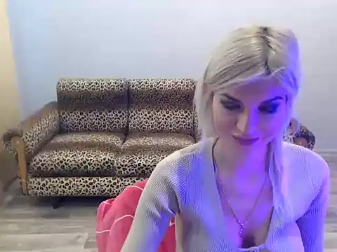 SexyBeatriice online show from November 11, 7:30 am