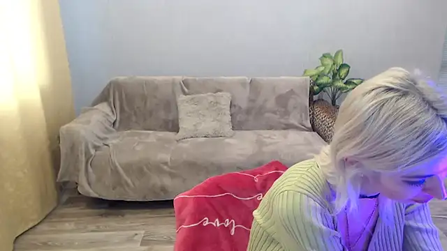 SexyBeatriice online show from March 20, 7:24 am