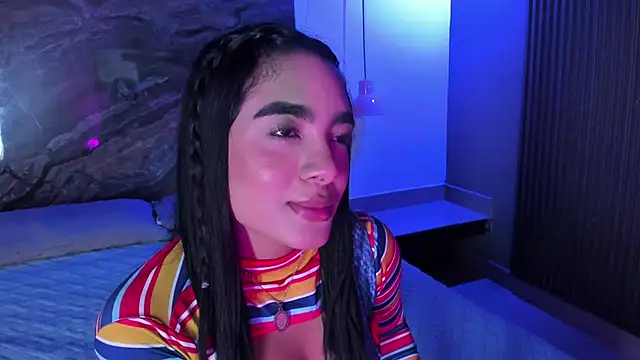 Estefy gomez09 online show from March 6, 3:35 am