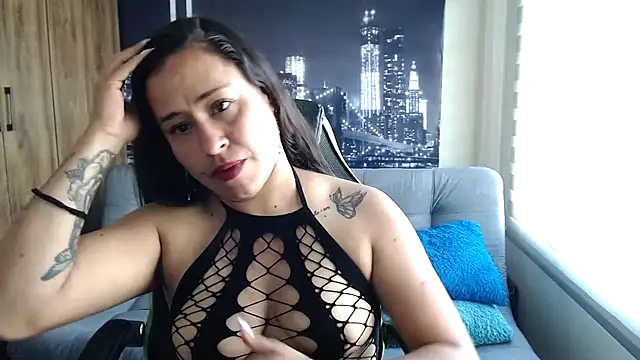 kamila lovee online show from November 4, 1:21 pm