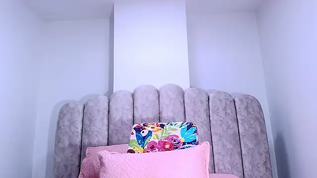 sharlott miller online show from December 4, 11:52 am