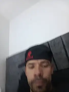 Snapshot of Drage66 chatting on July 25, 5:05 am Drage66 online show from July 25, 5:05 am